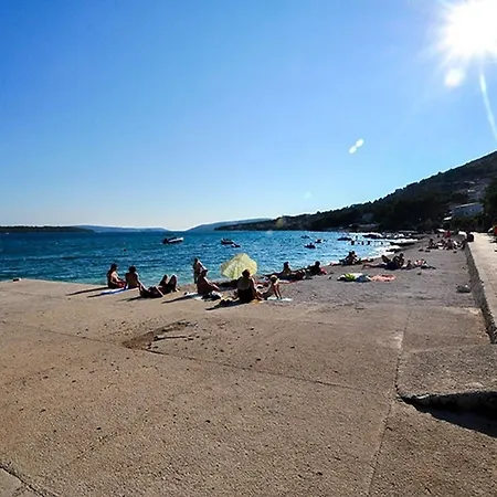 Sunset Cove Seget Хостел Трогир